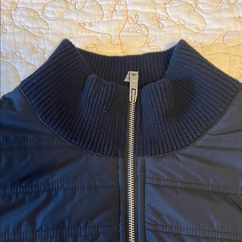 Hybrid Quilt and Knit Zip-Through Jacket in Navy - Picture 3 of 9